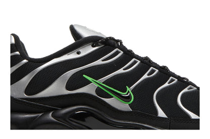 Nike Air Max Plus TN Black Silver Green Strike - vue arrière