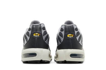 Nike Air Max Plus TN SE Greyscale Cool Grey - vue de trois-quarts